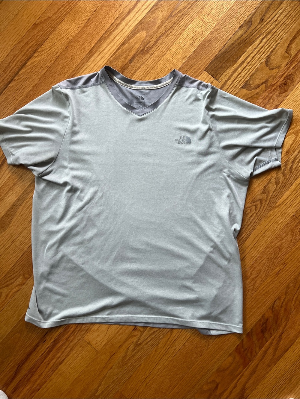 The North Face Men's Gray V-Neck Short Sleeve Performance Tee